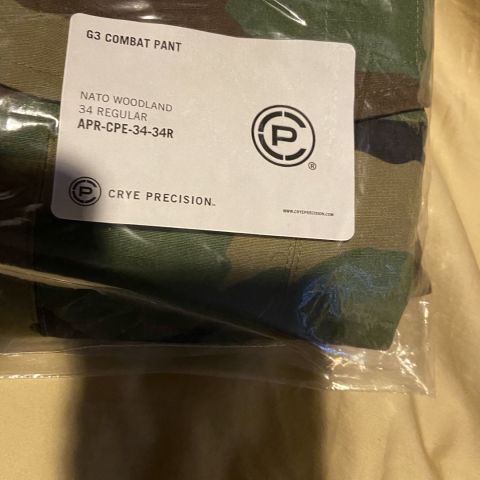 New Crye m81 pants 34R no interested in trades.