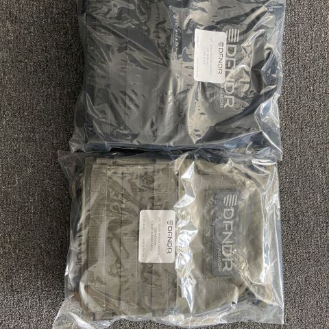 Dfndr QRC 1.0 green and black mediums