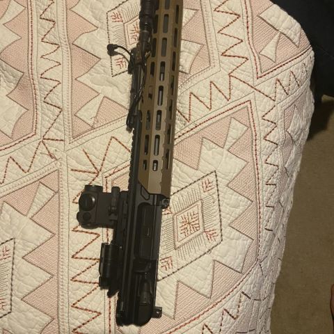 Mcx virtus upper. It has a 6.75in barrel with a inert suppressor along with a Midwest fde rail, bcg and ch included. Along with the Wilcox 5/8 riser. The holosun, light and mount not included. Was going to make a lvaw clone but lost interest.