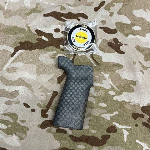 B5 Grip