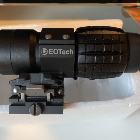 Eotech gen 1 magnifier. For gucci 416 navy builds. Comes complete with box 