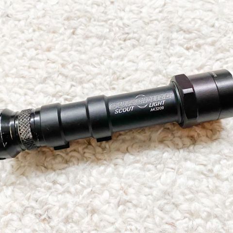 Surefire m600b. Pretty rare. Perfect for those Dev 416s 