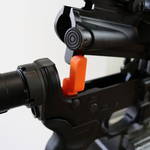 AR-15 Upper/Lower Hold Opens 