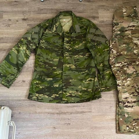 G3 Combat Pants 34R 
$225

G3 Field Tropic Shirt Med Long
$140 

prices are shipped.  No trades 
Both items are like new and never used.
951- four 4 5- 0077


