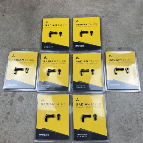 NIB Black Radian Talons