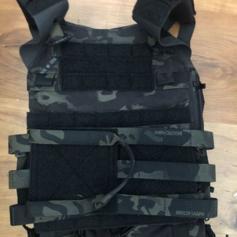 Multicam black medium JPC and back panel