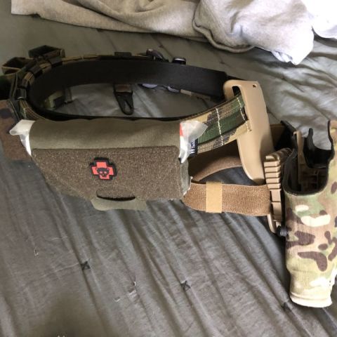Eagle operators belt with goodies 