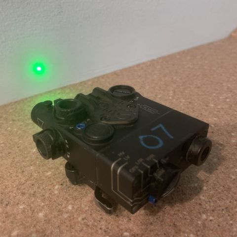Steiner DBAL-i2// green vis & Railscales LEAF