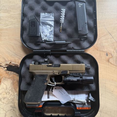 Glock 17 