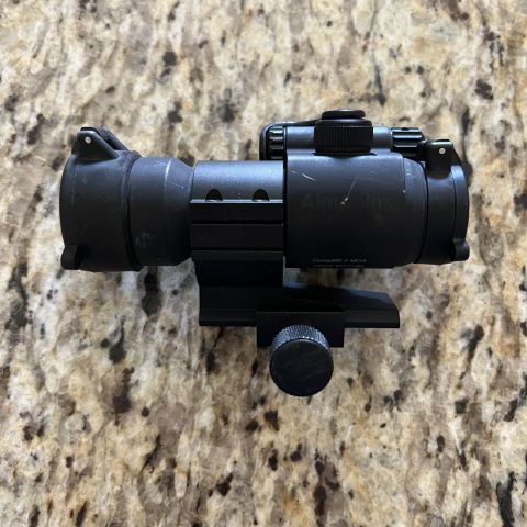 実物　aimpoint comp M2 4MOA  実物QRPマウント付き Comp™ M2 4 MOA - Red dot reflex sight without mount | Aimpoint