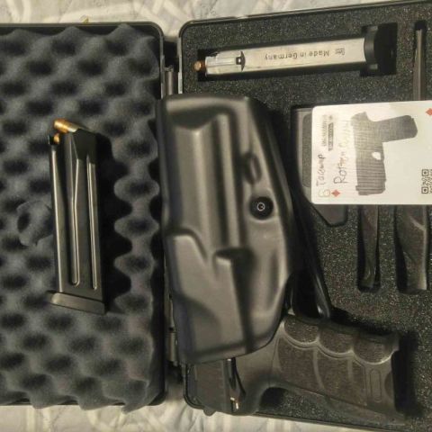 HK P30LS V3 9mm (DA/SA with decocker and safety) with (2) 17 round HK Mags + Safariland Holster