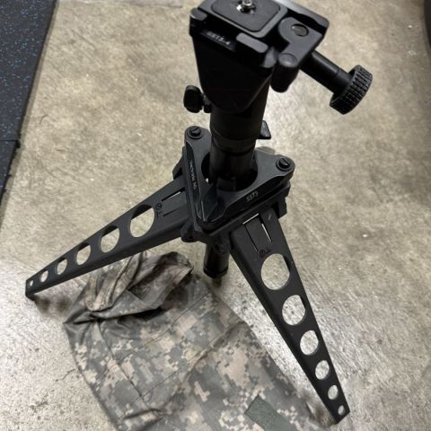 SST3-4 Tripod - VECTRONIX /