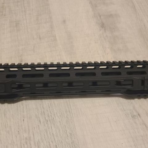 13" Hybrid mlok rail