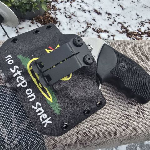 CharterArms Pug 357 LH holster