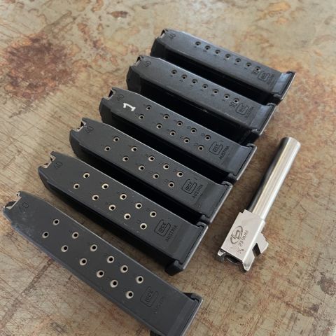 Glock magazines and barrel  