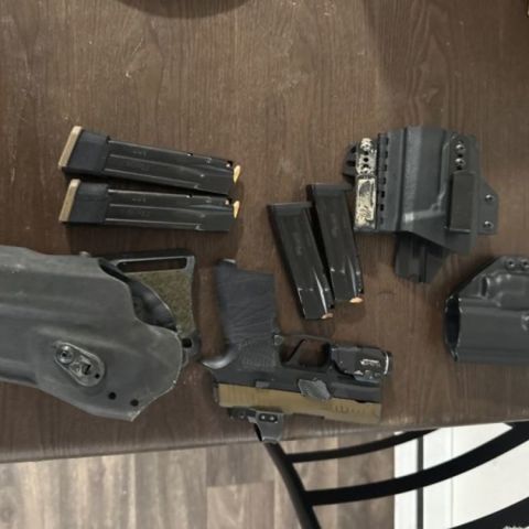 Sig p320 xcarry with extras