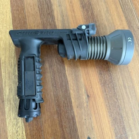 Surefire M900LT-BK-WH LED 