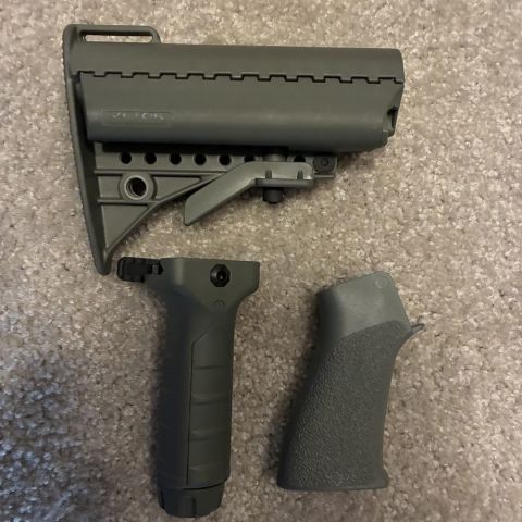 BG16 Mod Stock Battle Grip