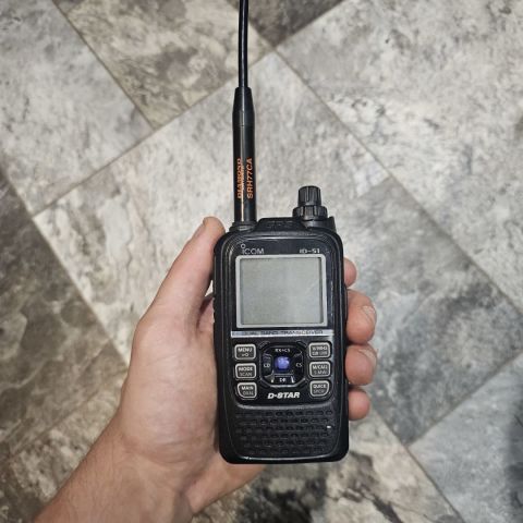 ICOM ID-51A
