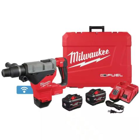 NEW MILWAUKEE & DEWALT
