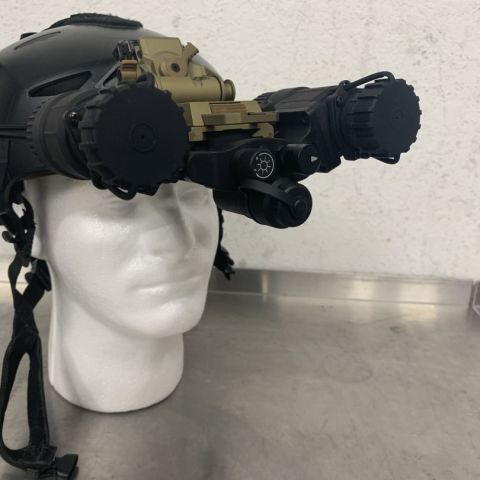 ****sold**** BNVD-40 blemished L3 Omni 7 contract tubes.  I’ve used these a handful of times, as a demo unit.  They have fixed gain, and a built in IR Illuminator.  Articulating pods, cr123 or AA batterys, and auto off feature.  Goggles only, TW bump helmet and mount are extra.