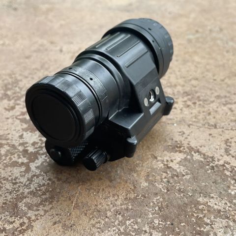 Pvs 14 GP Omni 7 contract tube with purple filter.  Like new unit, took it in on trade.  Carson glass front and back.  Check my other listings.  I can put a “package” together. 