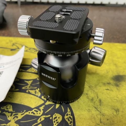 Ball head for camera or tripod set up.