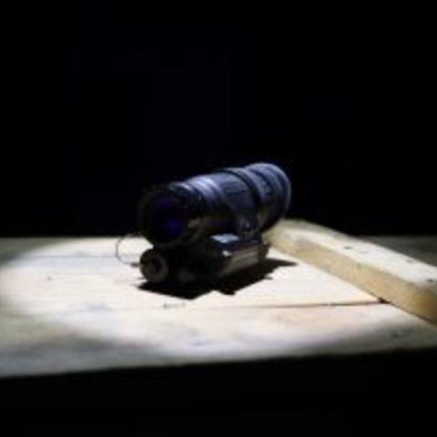 White Phosphor Pvs-14 