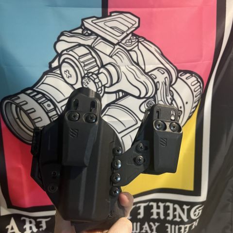 Blackhawk holster for g19