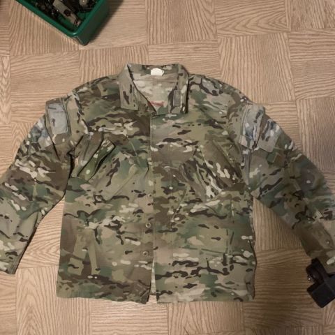 Patagonia level 9 field top LR