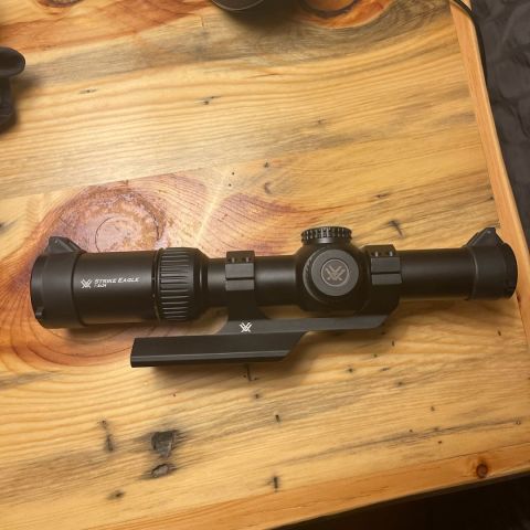 Vortex eagle 1-8 with mount