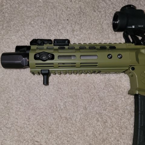 Noveske hand guard and barrel