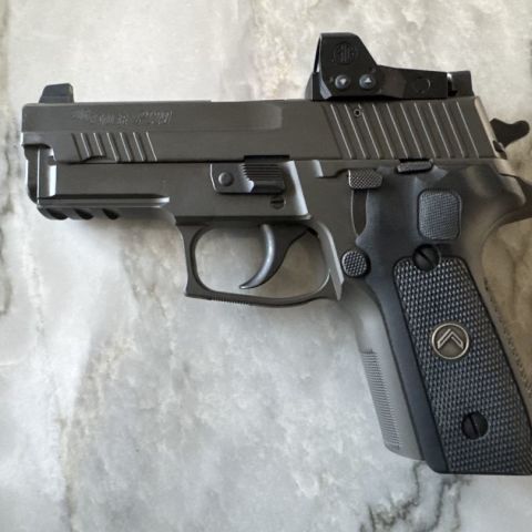 Sig P229 Legion w/Romeo 1
