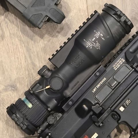 Trijicon Machine Gun Optic