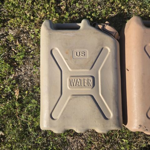 2x 5 gallon water jugs