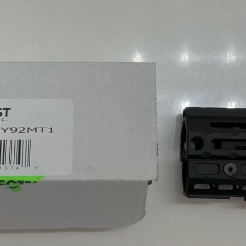 New Zpap M92 Midwest Industries Handguard, T1 top