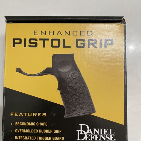 New DD Grip With Trigger Guard Mil Spec +
