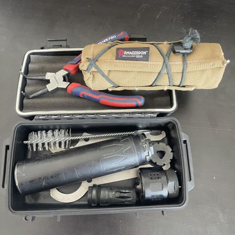 Dead Air Nomad + Extras