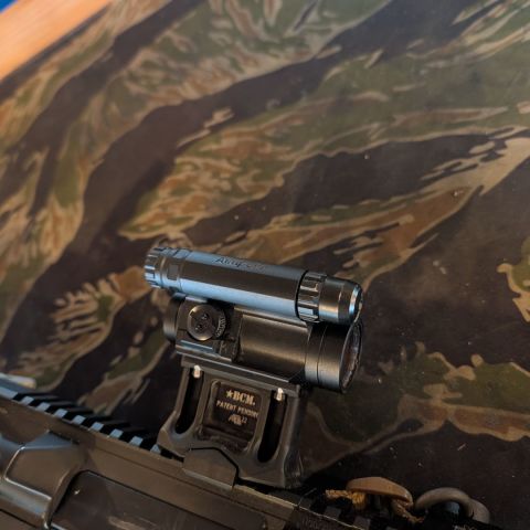 Aimpoint Comp M5