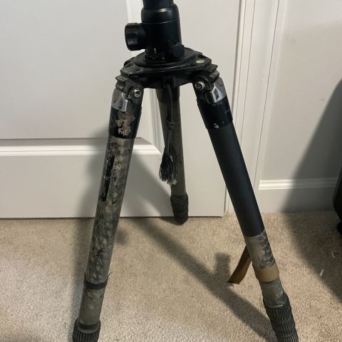 Gen 1 Two vets tripod/head 