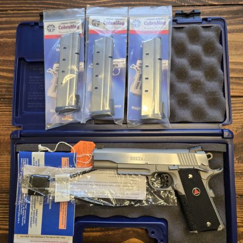 Colt Delta Elite Rail Gun 