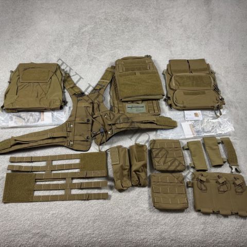 Crye AVS Lot (Size Medium)