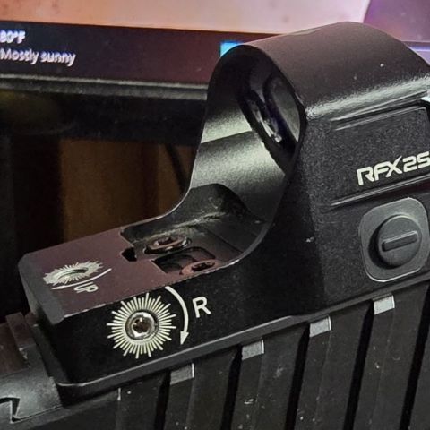 RFX25 green dot with SA plate