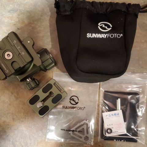 Sunwayfoto ball head