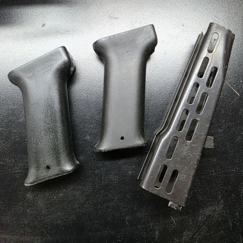 AMD-63 Handguard & Grips 