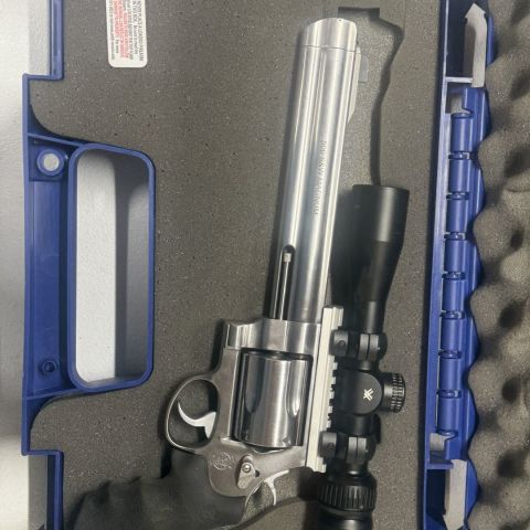 Smith and Wesson 500