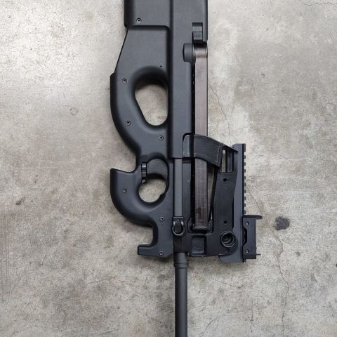 Ps90 with 3mags and a Leo restricted mag and 490rnd of 5.7x28