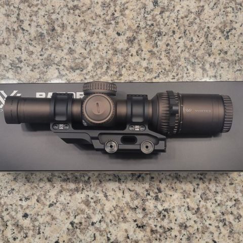 Selling Vortex Razor HD Gen II