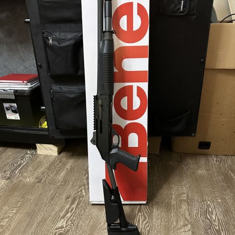 Benelli M4 M1014