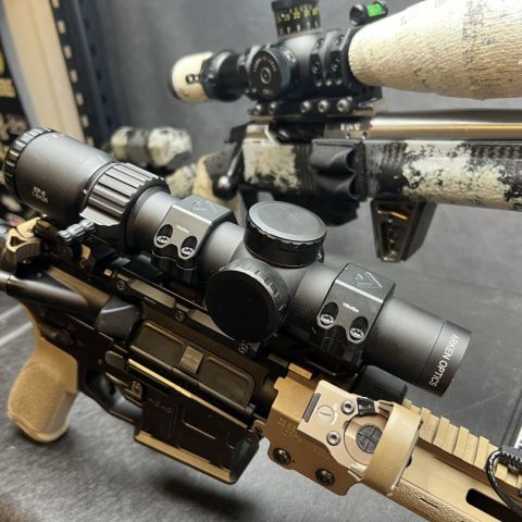 Arken EP8 1-8x28 FFP